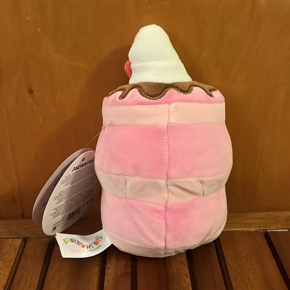 ☎️NWT 5” Shelly Strawberry Pancakes Valentine’s Day edition Squishmallow heart - Picture 4 of 6